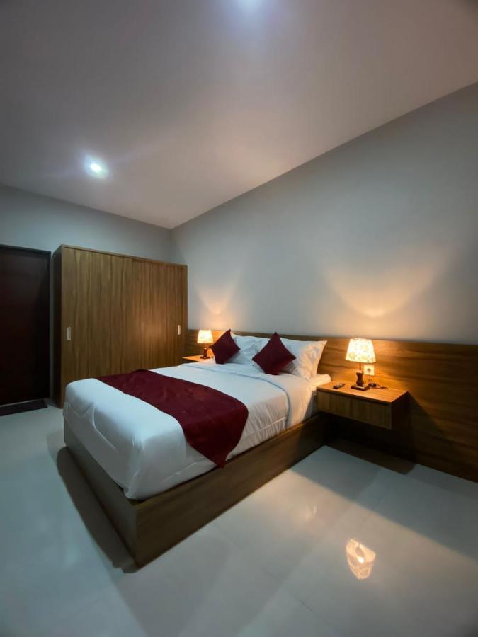 Pondok Puspa Sumekar Seminyak  Exterior photo