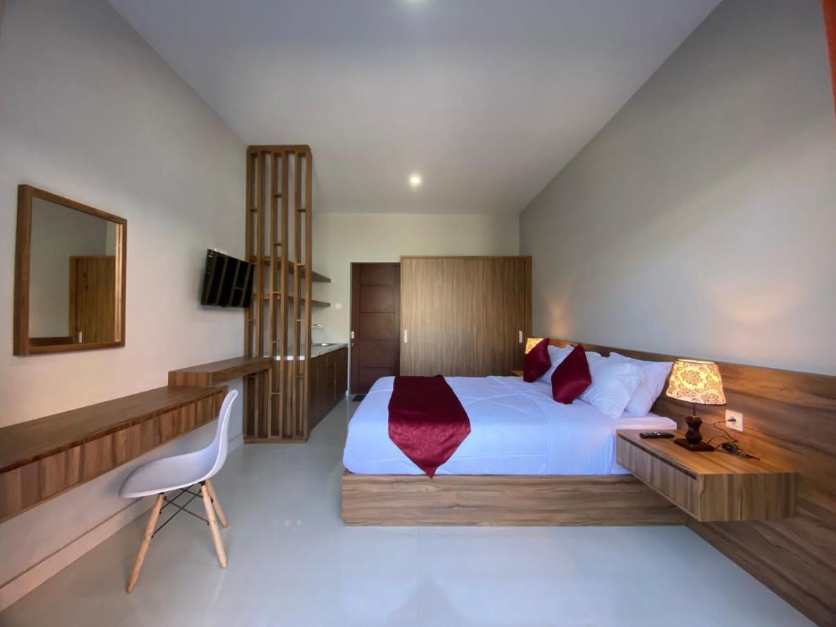 Pondok Puspa Sumekar Seminyak  Exterior photo